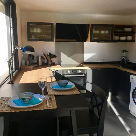 Bed & Breakfast Bed,kitchen And Swimming Pool Esterel 2*