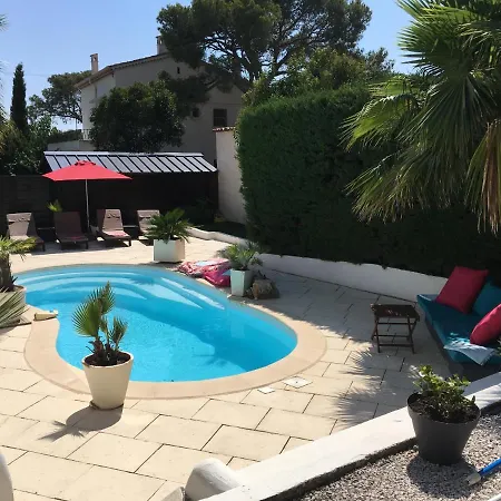 Bed,kitchen And Swimming Pool Esterel 2* Saint-Raphael (Var)