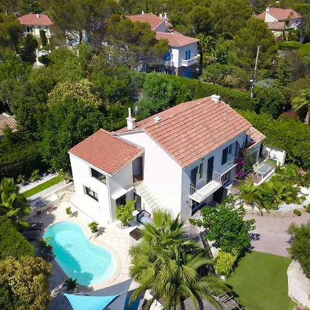 Bed,kitchen And Swimming Pool Esterel Bed & Breakfast Saint-Raphael (Var)