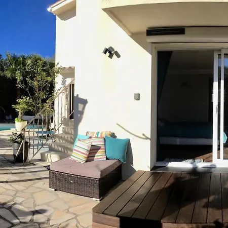 Bed & Breakfast Bed,kitchen And Swimming Pool Esterel Saint-Raphael (Var)